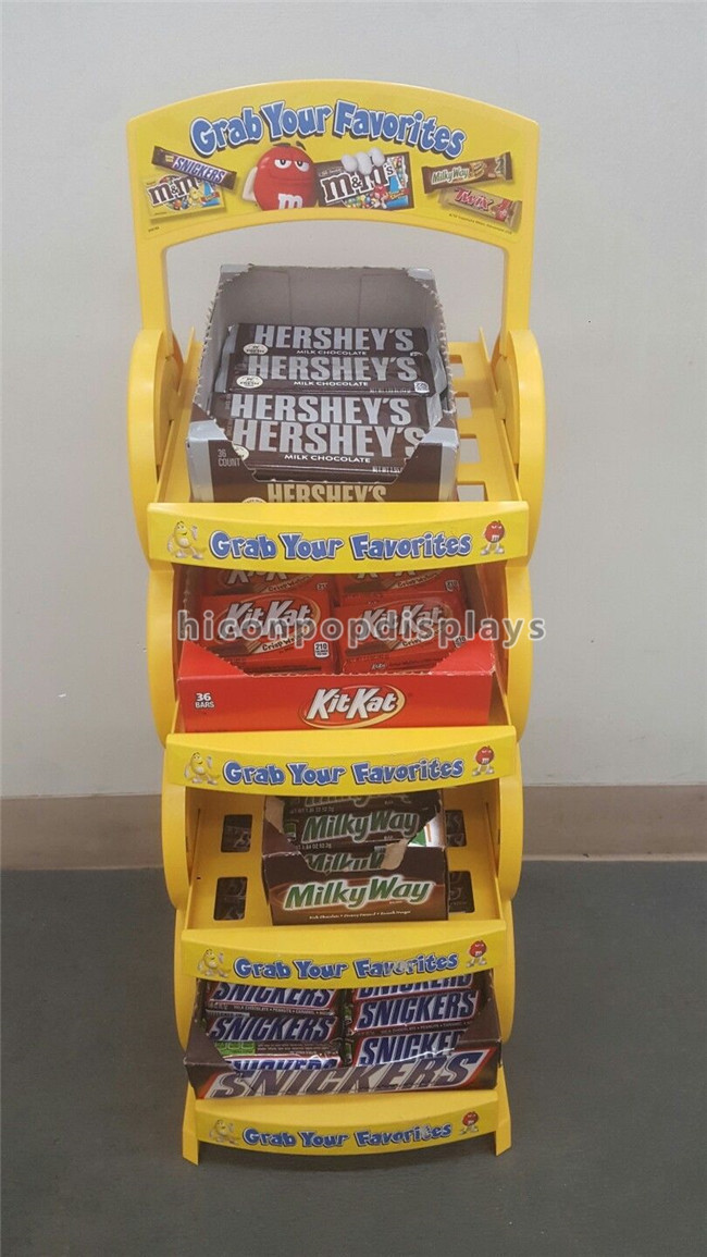 Supermarket Chocolate Merchandising Flooring Display Stands 4 Layer Yellow Color
